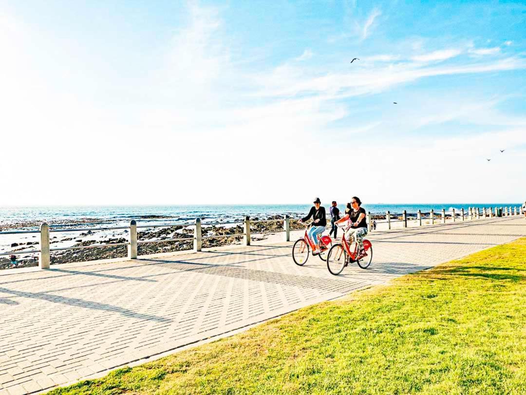 Flamingo Sea Point Sea View Luxury Best Position 1 Bedroom Apartment Queen Size Bed & Inverter For Tv Città del Capo Esterno foto