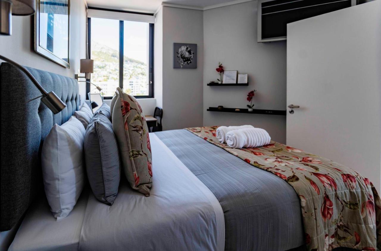 Flamingo Sea Point Sea View Luxury Best Position 1 Bedroom Apartment Queen Size Bed & Inverter For Tv Città del Capo Esterno foto