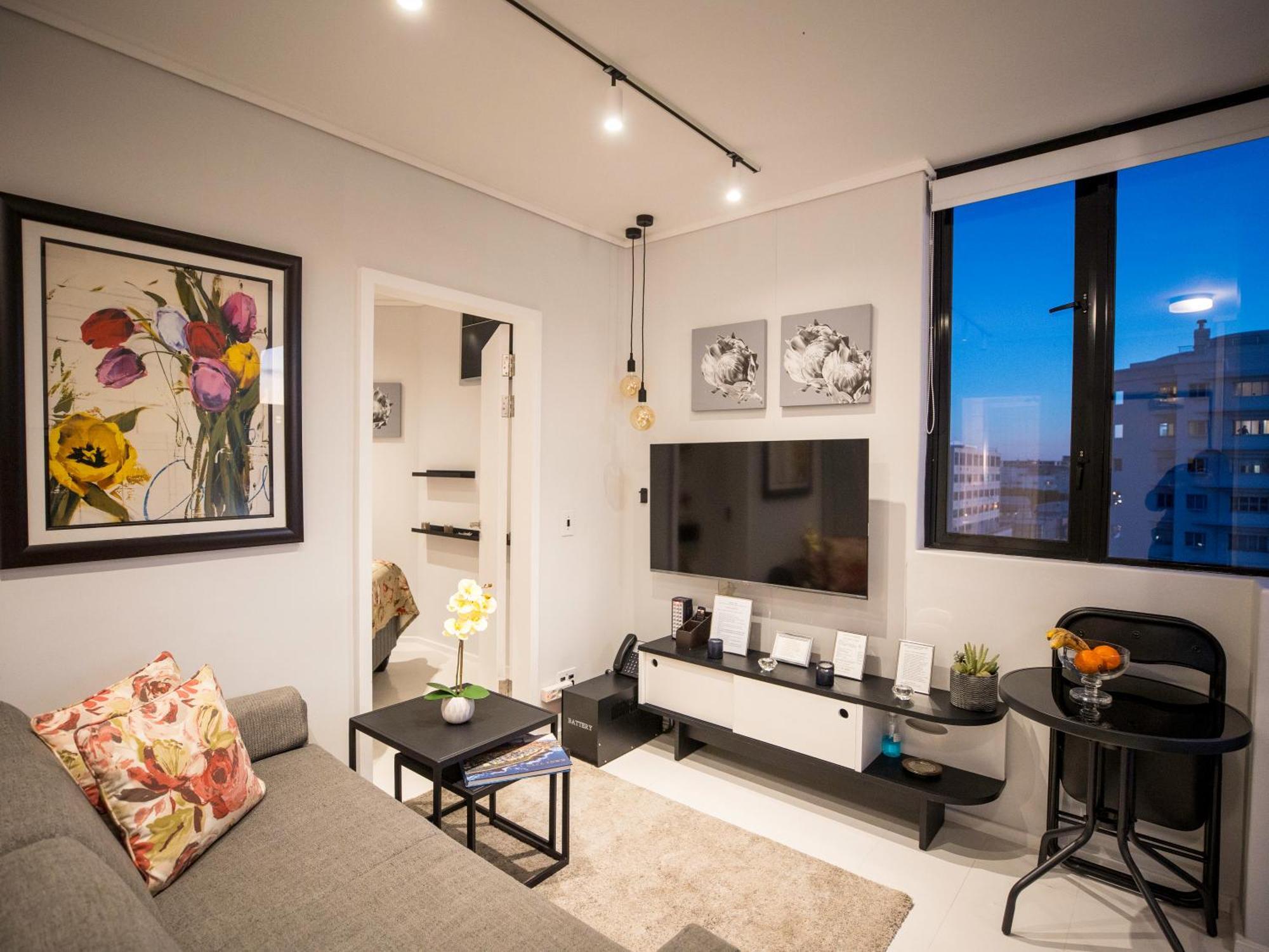 Flamingo Sea Point Sea View Luxury Best Position 1 Bedroom Apartment Queen Size Bed & Inverter For Tv Città del Capo Esterno foto