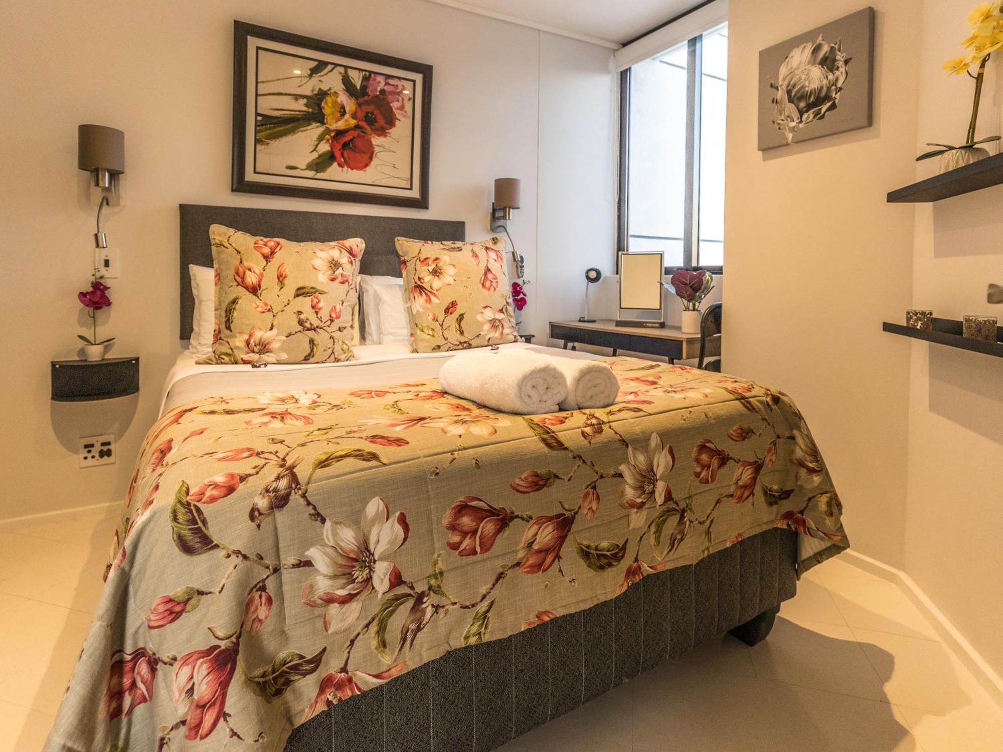 Flamingo Sea Point Sea View Luxury Best Position 1 Bedroom Apartment Queen Size Bed & Inverter For Tv Città del Capo Esterno foto